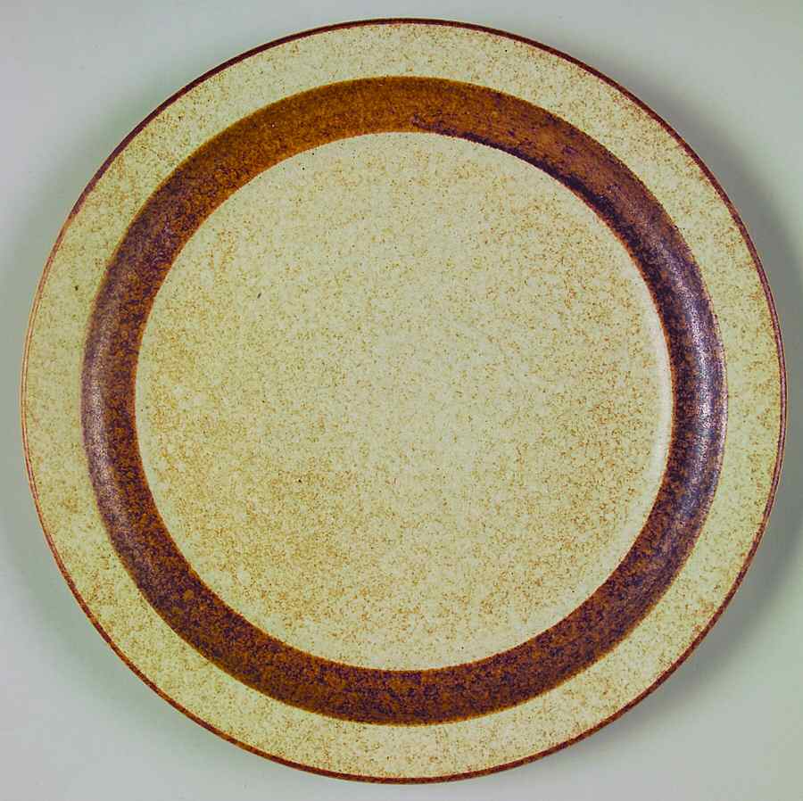 Palomino Dinner Plate by Treasure Craft-1