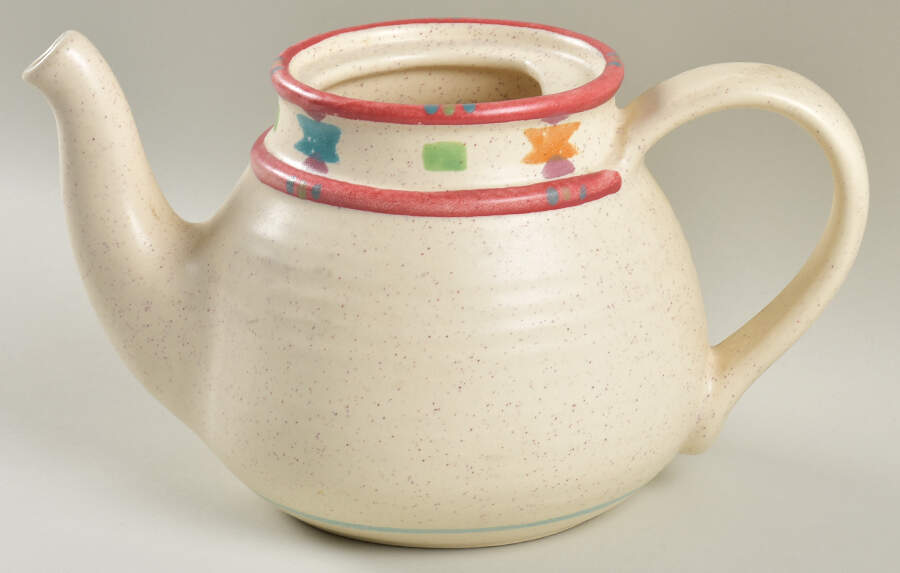 Saratoga Teapot No Lid by Treasure Craft-1