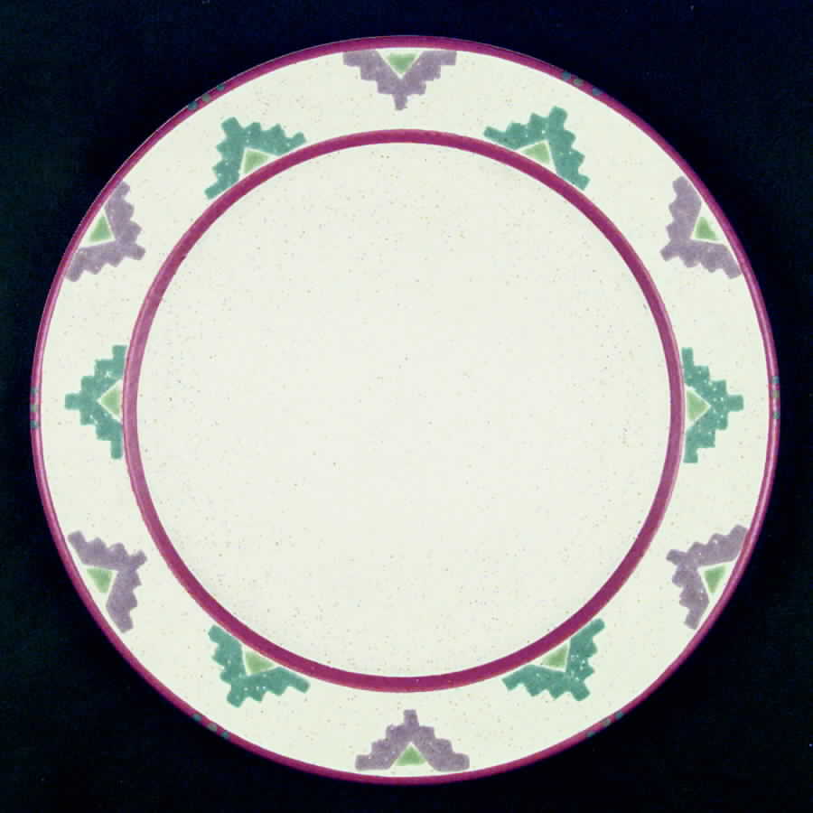 Saratoga Dinner Plate by Treasure Craft-1
