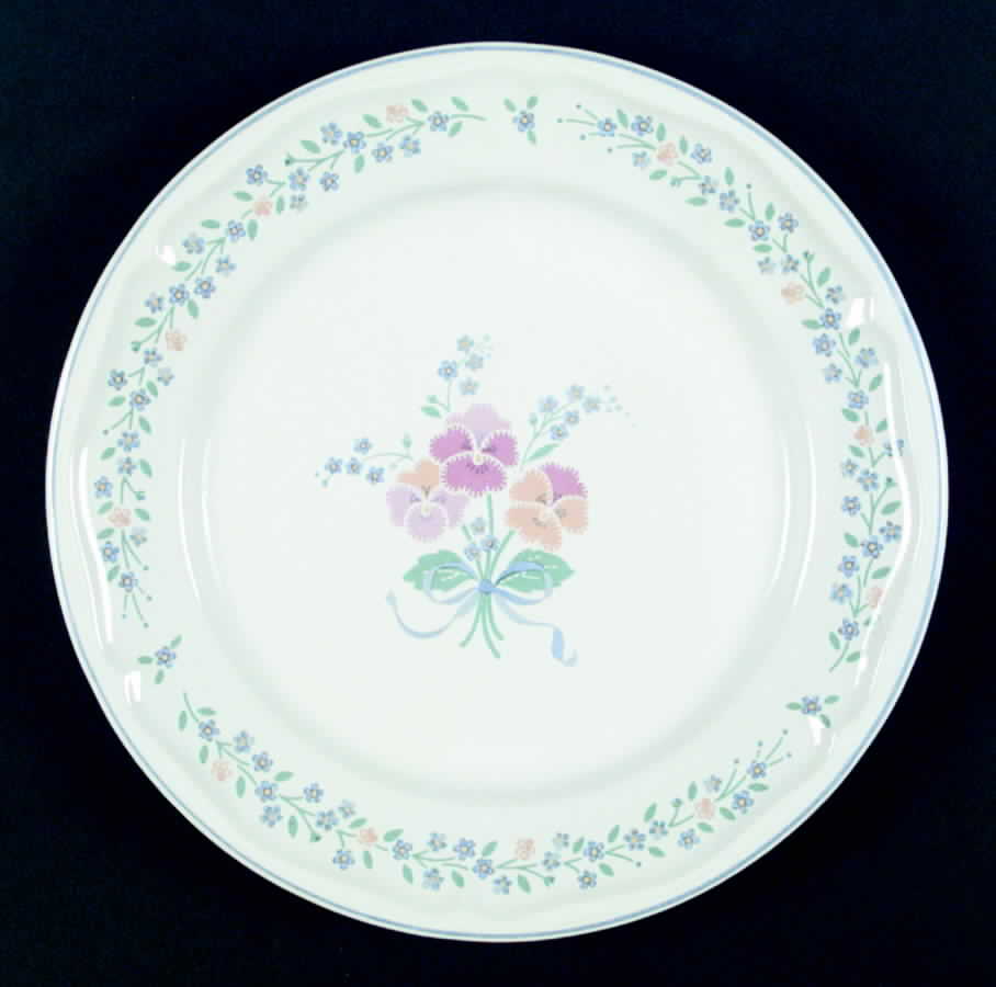 Stitch In Time Dinner Plate by Treasure Craft-1
