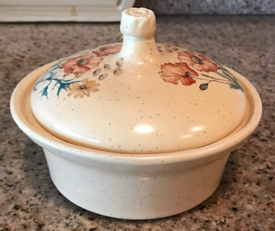 Wildflower Butter Tub & Lid by Treasure Craft-1