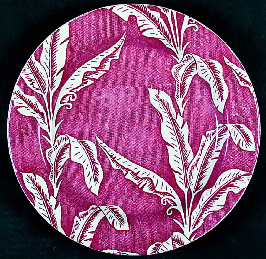 Palm Maroon Dinner Plate by Tepco-1