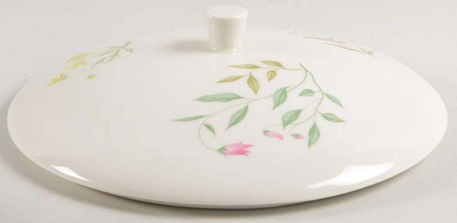 April Lid for Round Vegetable by Peter Terris-1