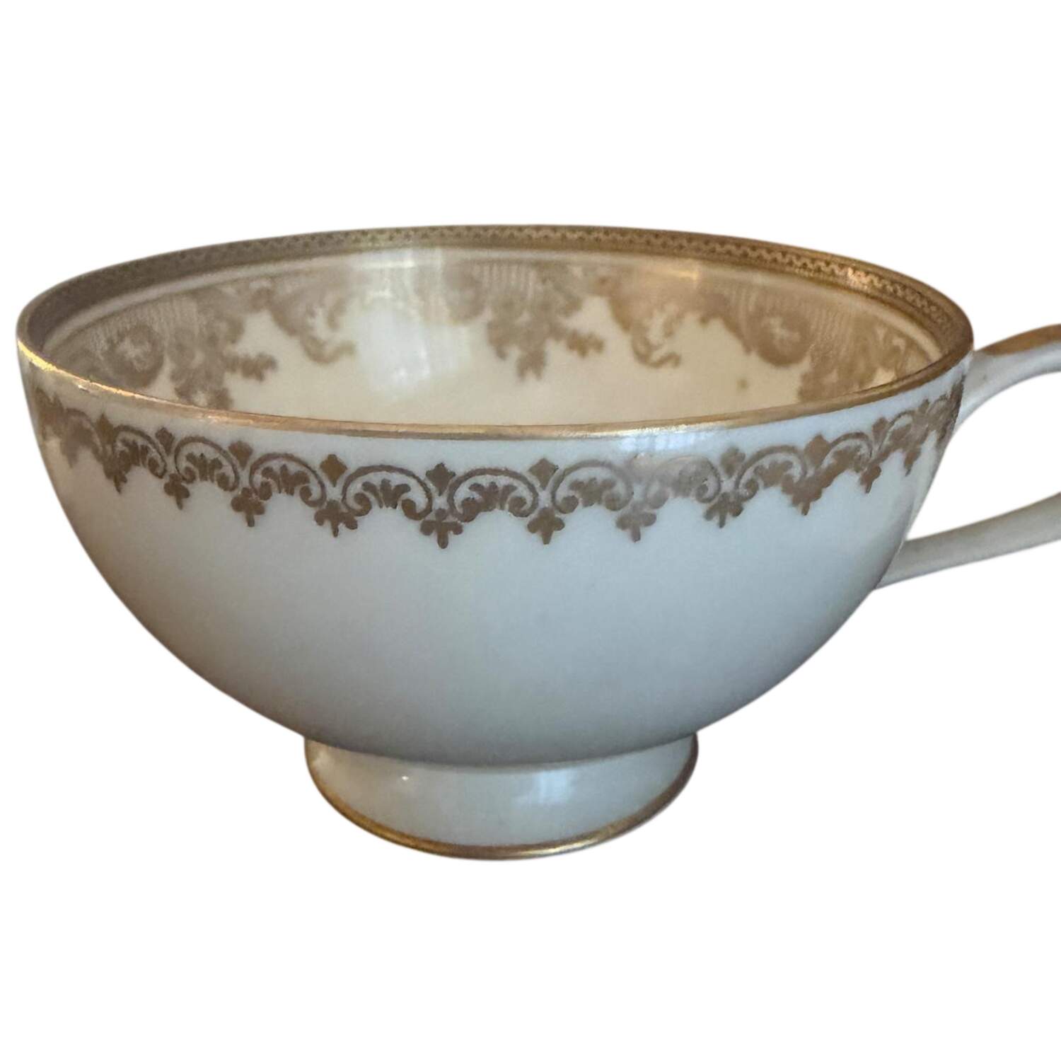 01881 Flat Cup by Thomas-1