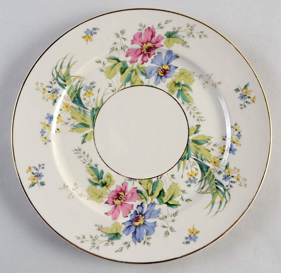 04491 (Cream Background) Dinner Plate by Thomas-1