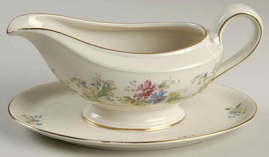 04491 (Cream Background) Gravy Boat with Attached Underplate by Thomas-1
