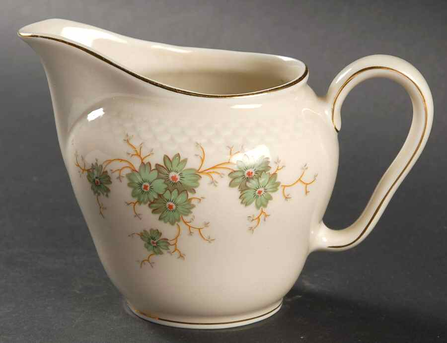 07077 (Cream) Creamer by Thomas-1