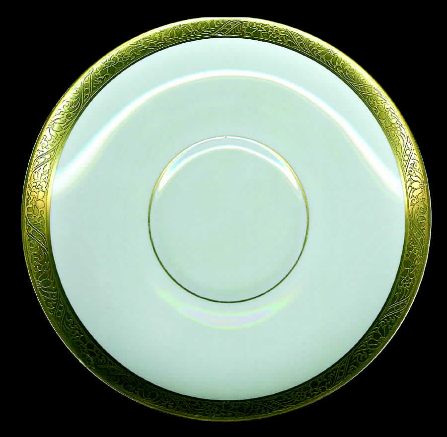 09292 Saucer by Thomas-1