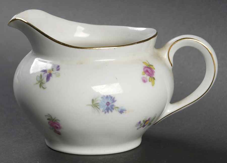 3171 Creamer by Thomas-1