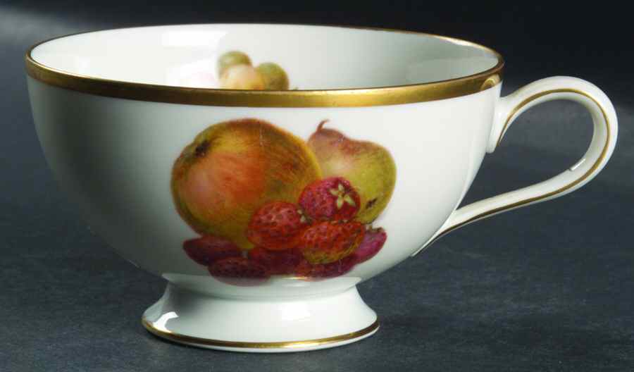 3206 Footed Cup by Thomas-1