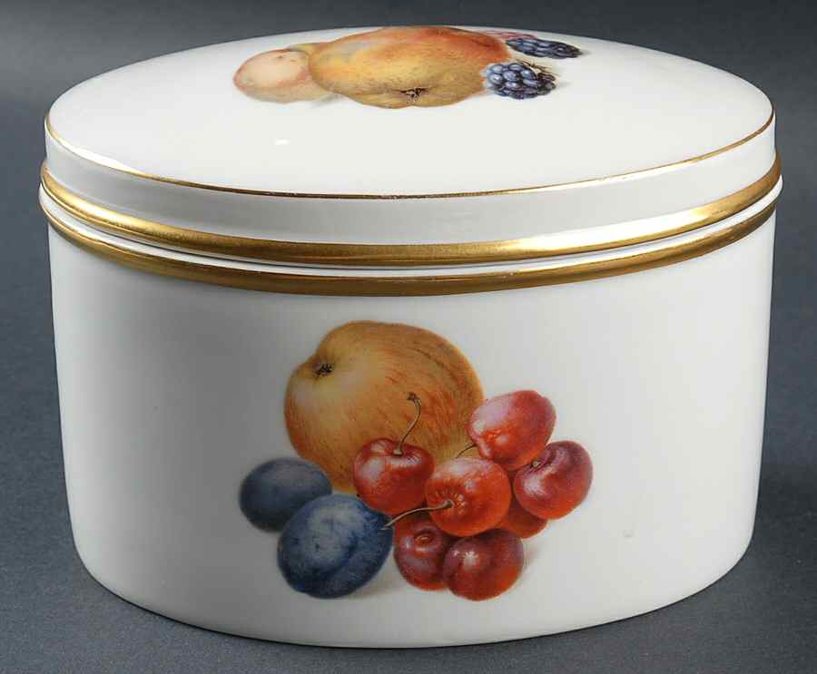 3206 Oval Candy Box & Lid by Thomas-1