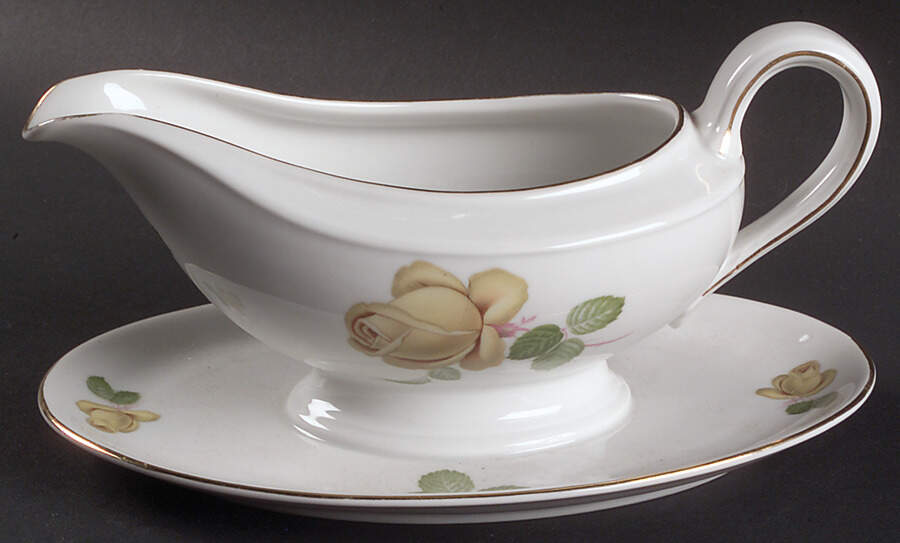 3287 Gravy Boat with Attached Underplate by Thomas-1