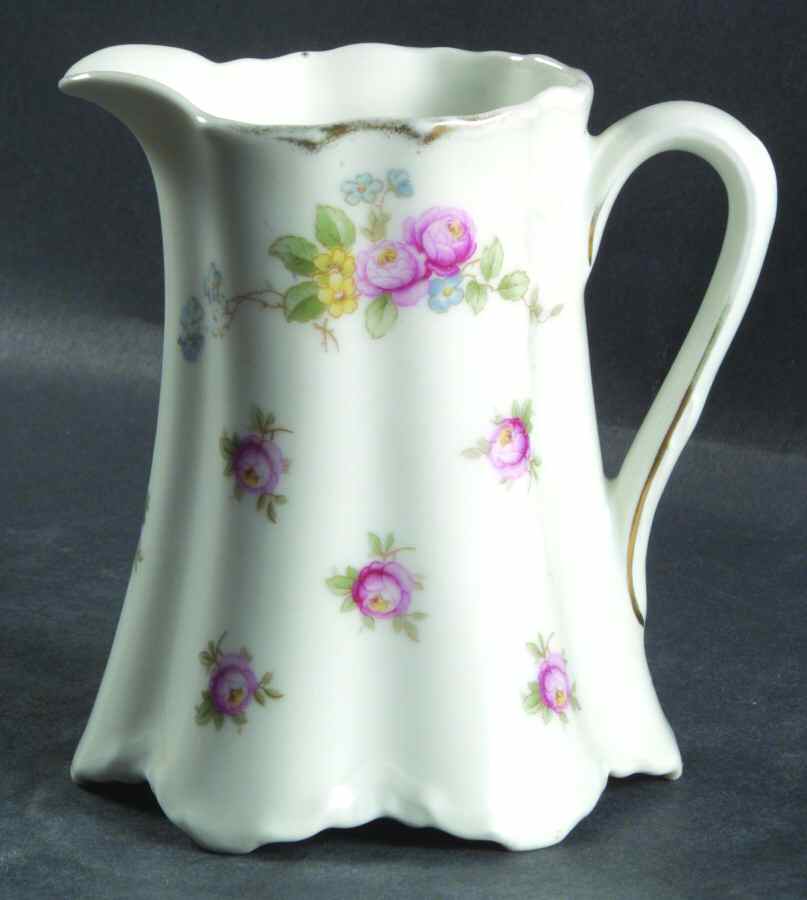 3361 (Scalloped) Creamer by Thomas-1