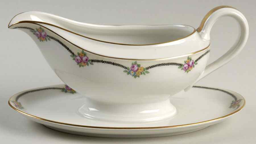 3421 Gravy Boat with Attached Underplate by Thomas-1