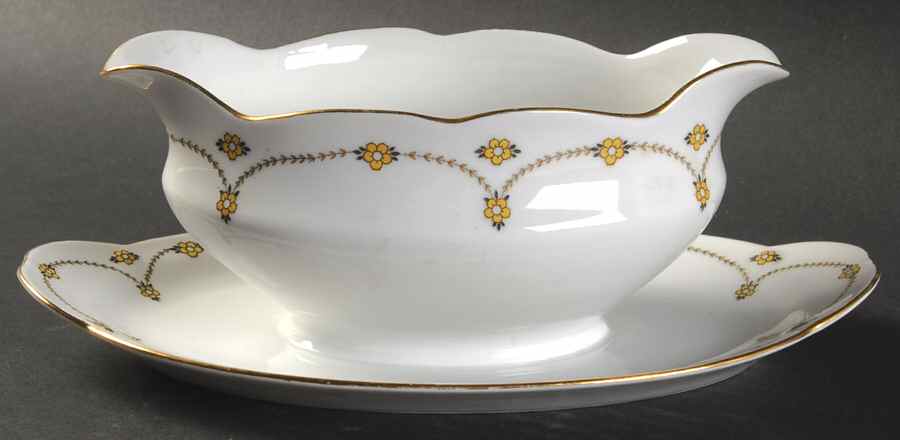 5773 Gravy Boat with Attached Underplate by Thomas-1