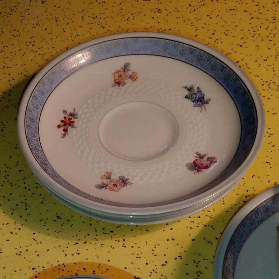 7149 Saucer by Thomas-1