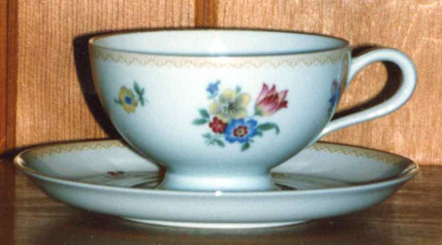 7173 Footed Cup & Saucer Set by Thomas-1