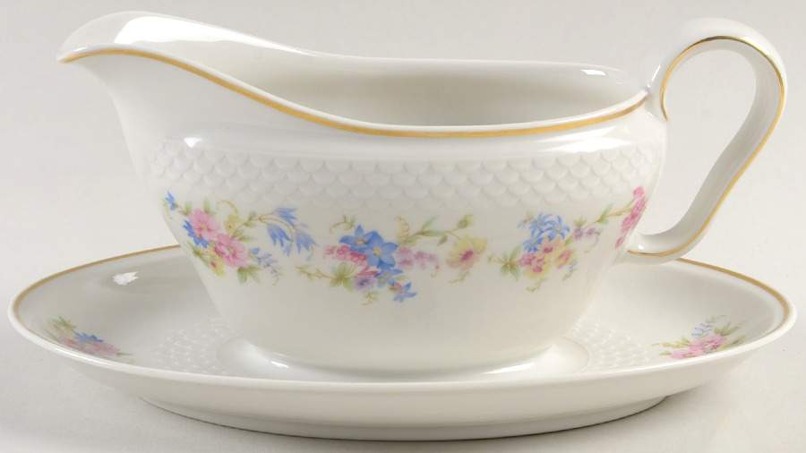 7215 Gravy Boat with Attached Underplate by Thomas-1