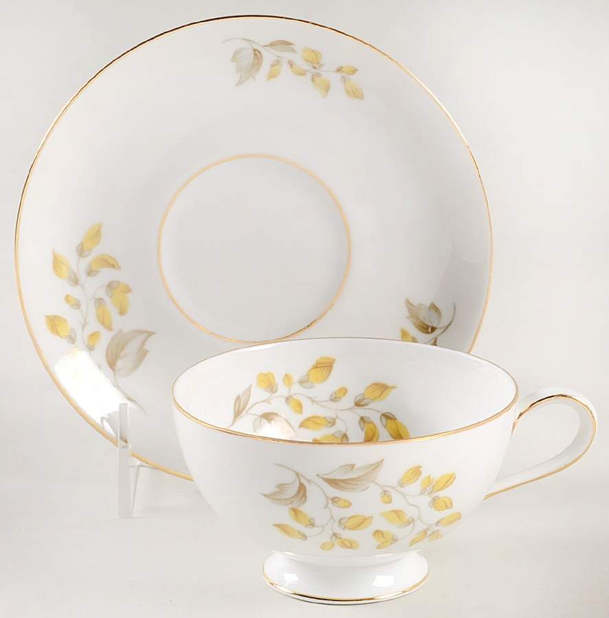 7846 Footed Cup & Saucer Set by Thomas-1