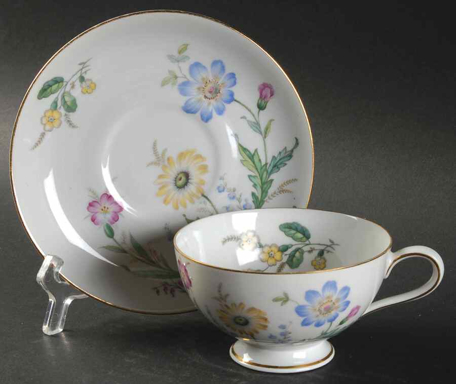 7373 Footed Cup & Saucer Set by Thomas-1