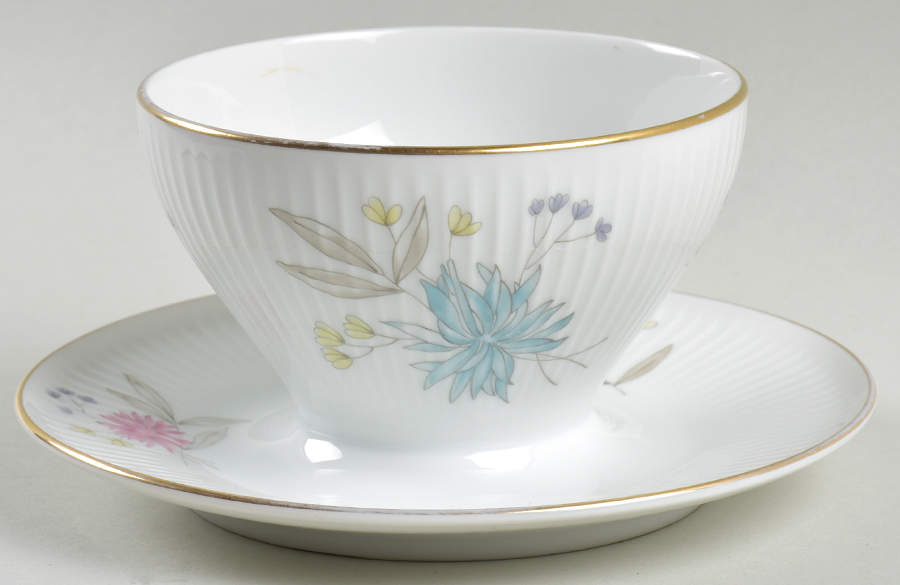 7507 Gravy Boat with Attached Underplate by Thomas-1