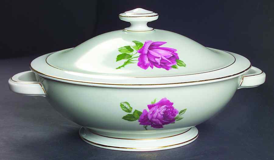 American Beauty Rose Round Covered Vegetable by Thomas-1