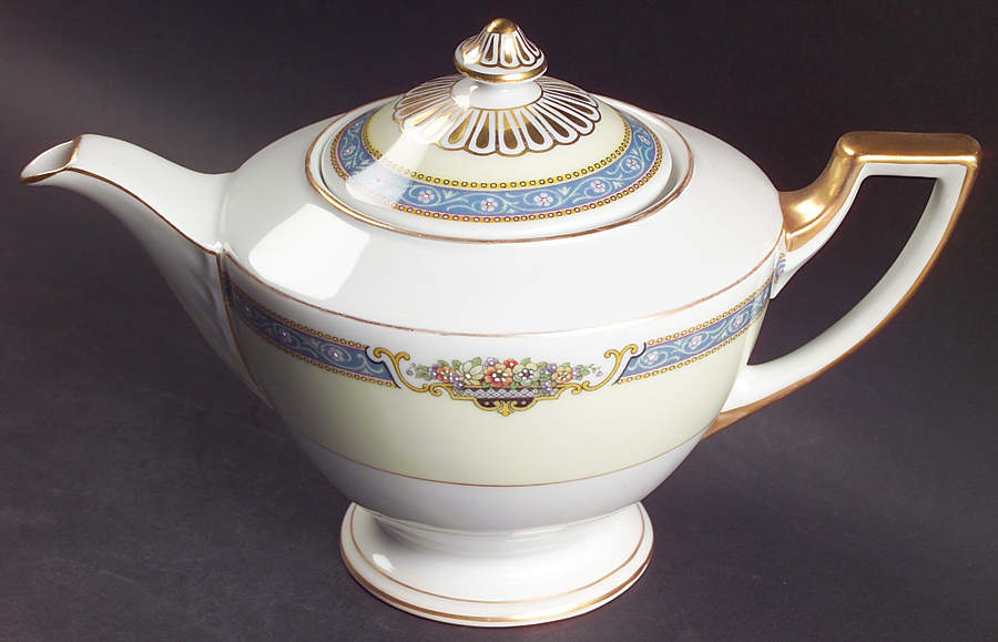 The Aragon Teapot & Lid by Thomas-1