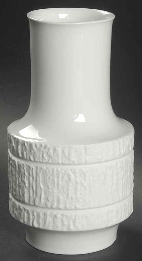 Arcta White 7" Vase by Thomas-1