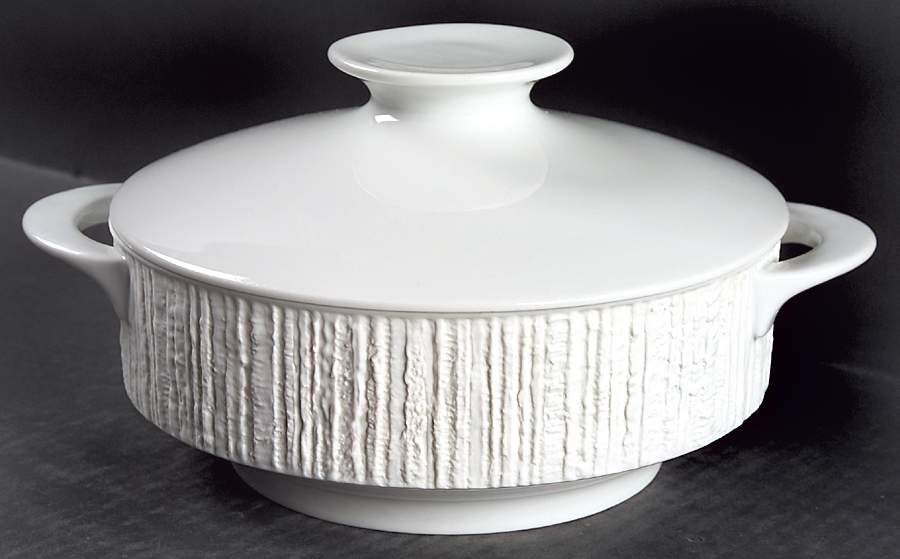 Arcta White Round Covered Vegetable by Thomas-1