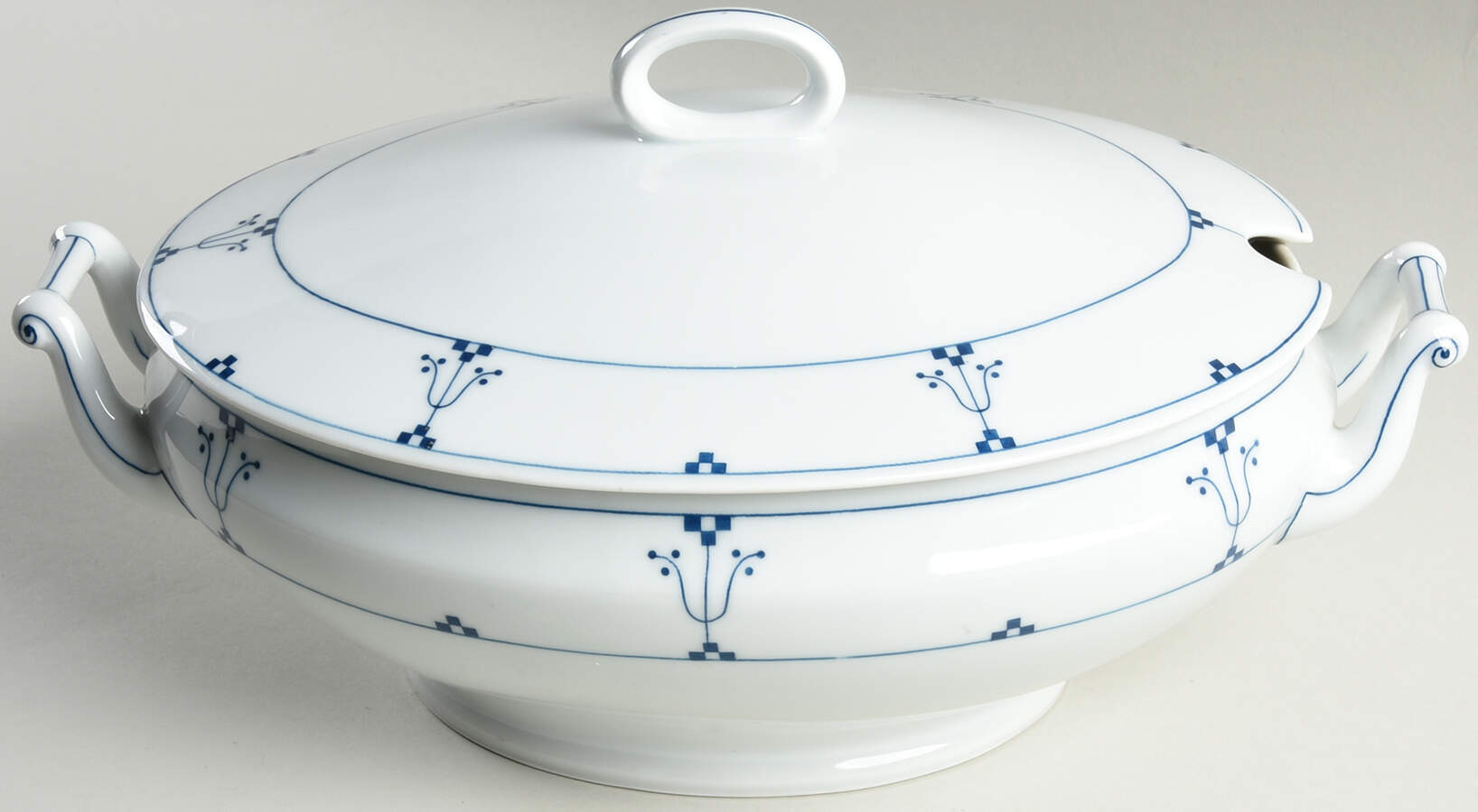 Bavarian Blue Oval Tureen & Lid by Thomas-1
