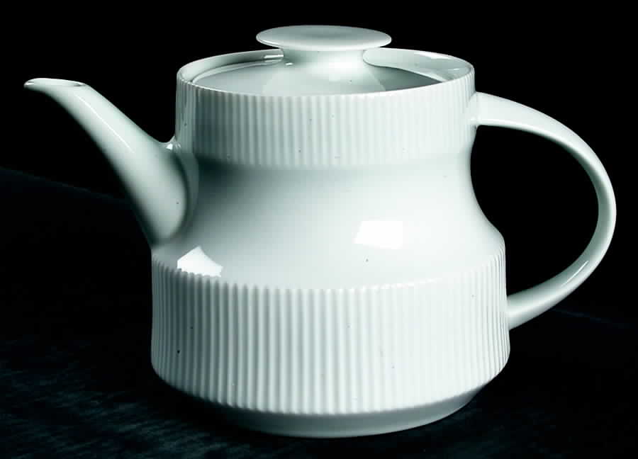 Brazilia White Teapot & Lid by Thomas-1