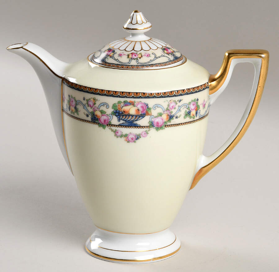 Briarcliff Coffee Pot & Lid by Thomas-1