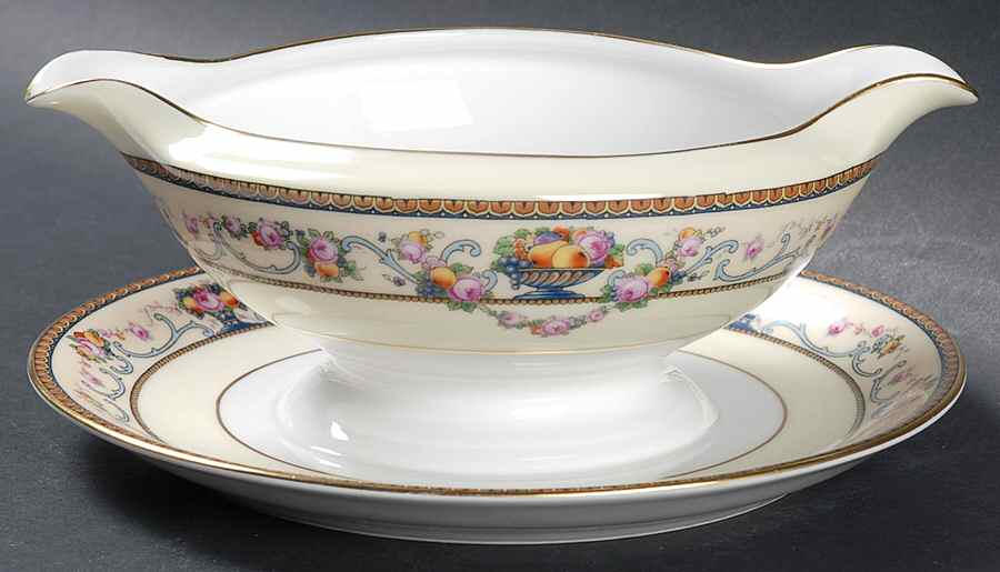 Briarcliff Gravy Boat with Attached Underplate by Thomas-1