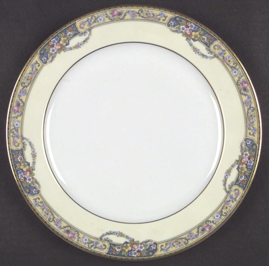Columbia Dinner Plate by Thomas-1