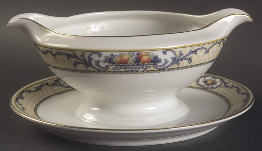 Delmonte Gravy Boat with Attached Underplate by Thomas-1