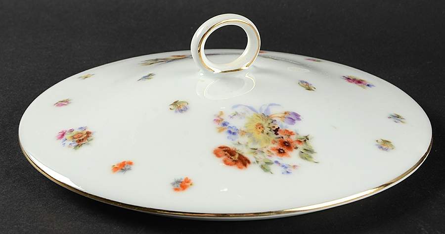 Denver Lid for Round Vegetable by Thomas-1