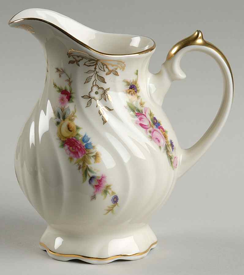 Dusebury Creamer by Thomas-1