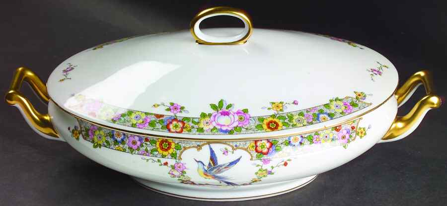 Elmsford Oval Covered Vegetable by Thomas-1