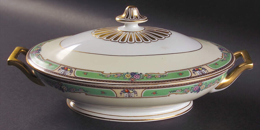 Emerald Oval Covered Vegetable by Thomas-1