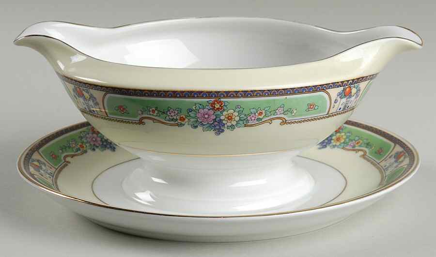 Emerald Gravy Boat with Attached Underplate by Thomas-1