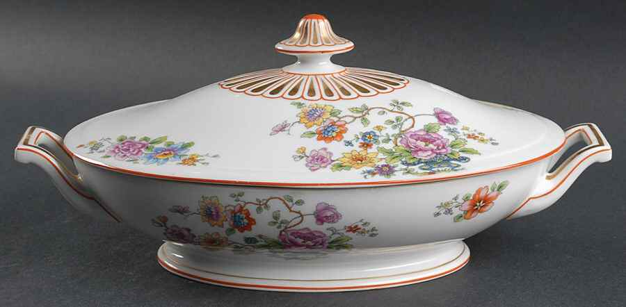 Fantasy Oval Covered Vegetable by Thomas-1