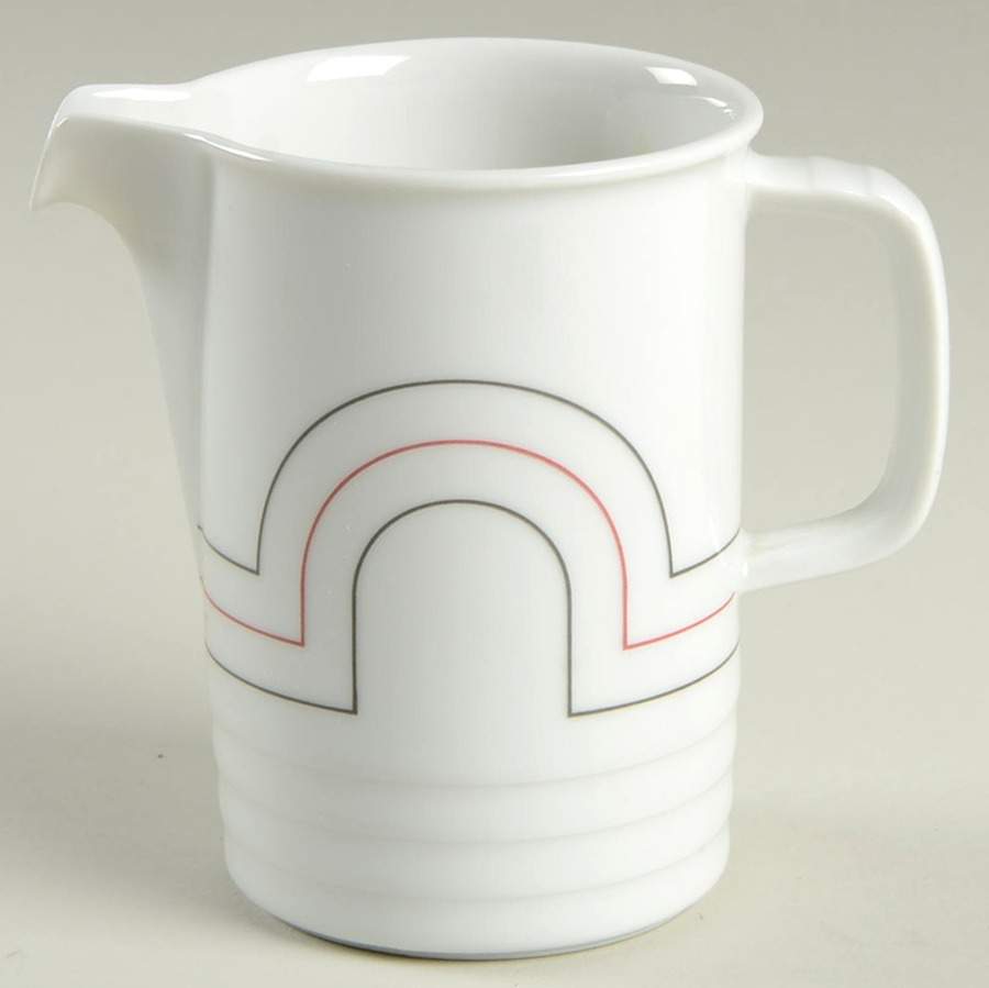 Graphic Creamer by Thomas-1