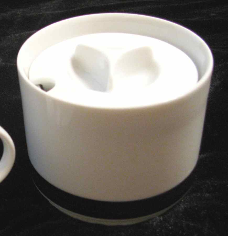 Hussar Sugar Bowl & Lid by Thomas-1