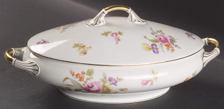Lakewood Oval Covered Vegetable by Thomas-1