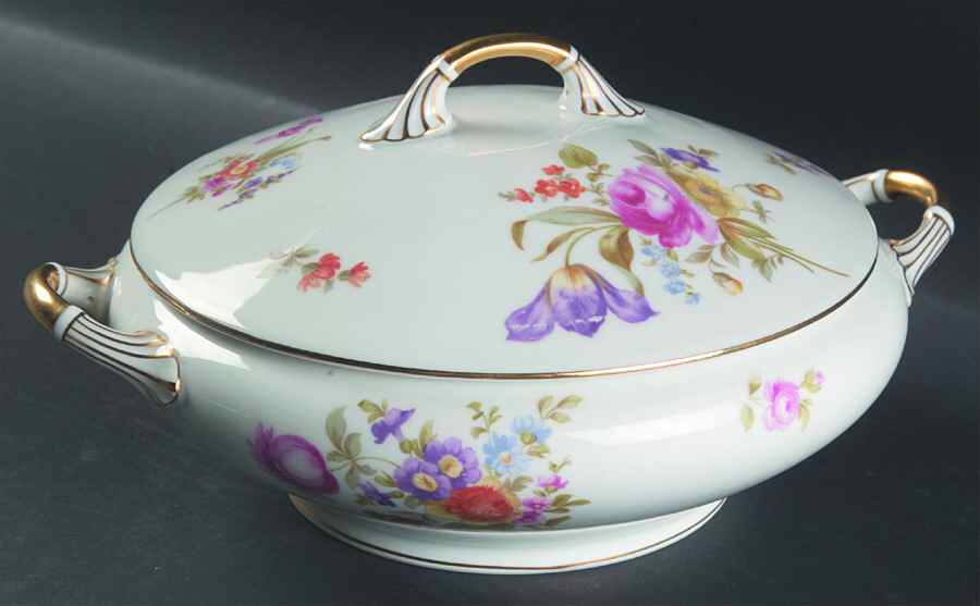 Lakewood Round Covered Vegetable by Thomas-1