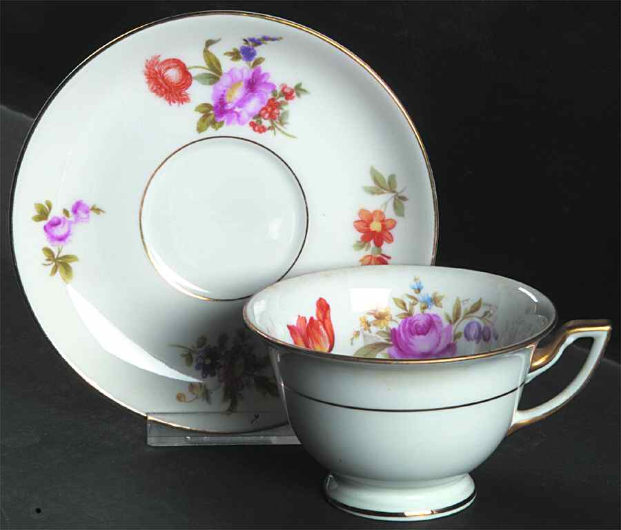 Lakewood Footed Cup & Saucer Set by Thomas-1