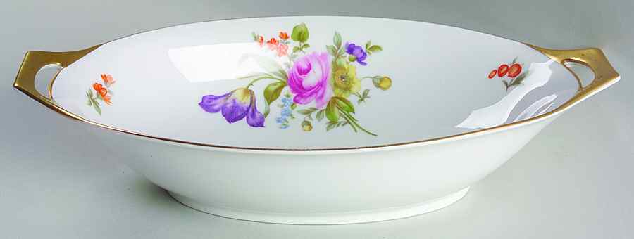 Lakewood 11" Oval Vegetable Bowl by Thomas-1