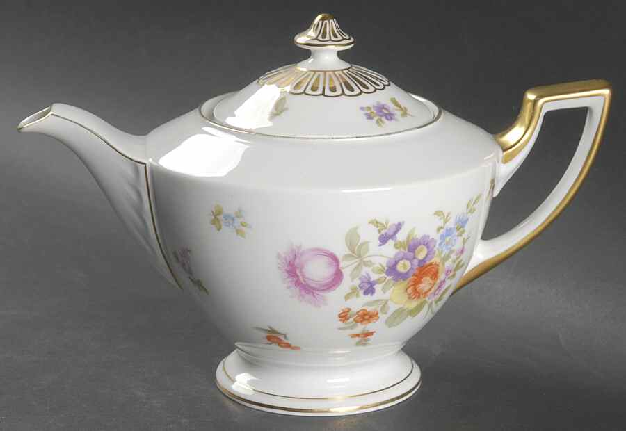 Lakewood Teapot & Lid by Thomas-1