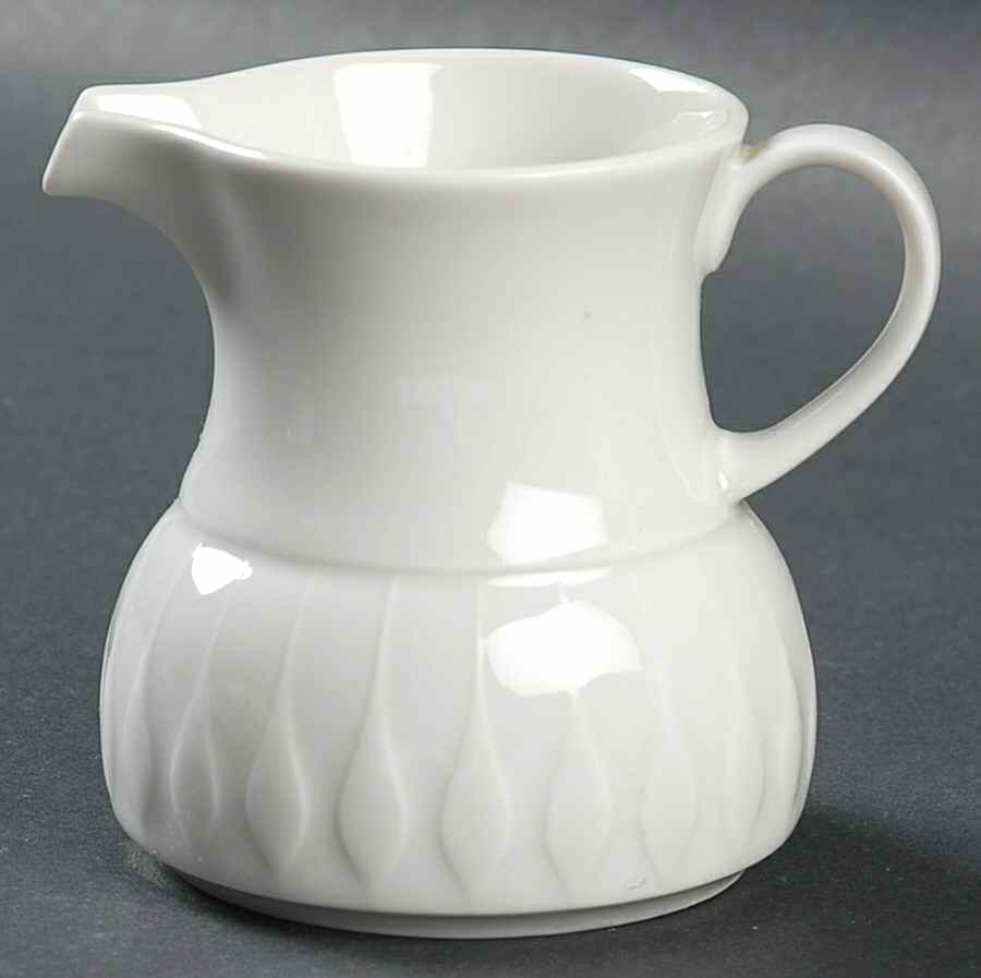 Lanzette Creamer by Thomas-1