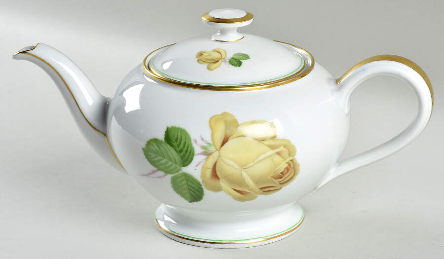 Marshall Niel Teapot & Lid by Thomas-1